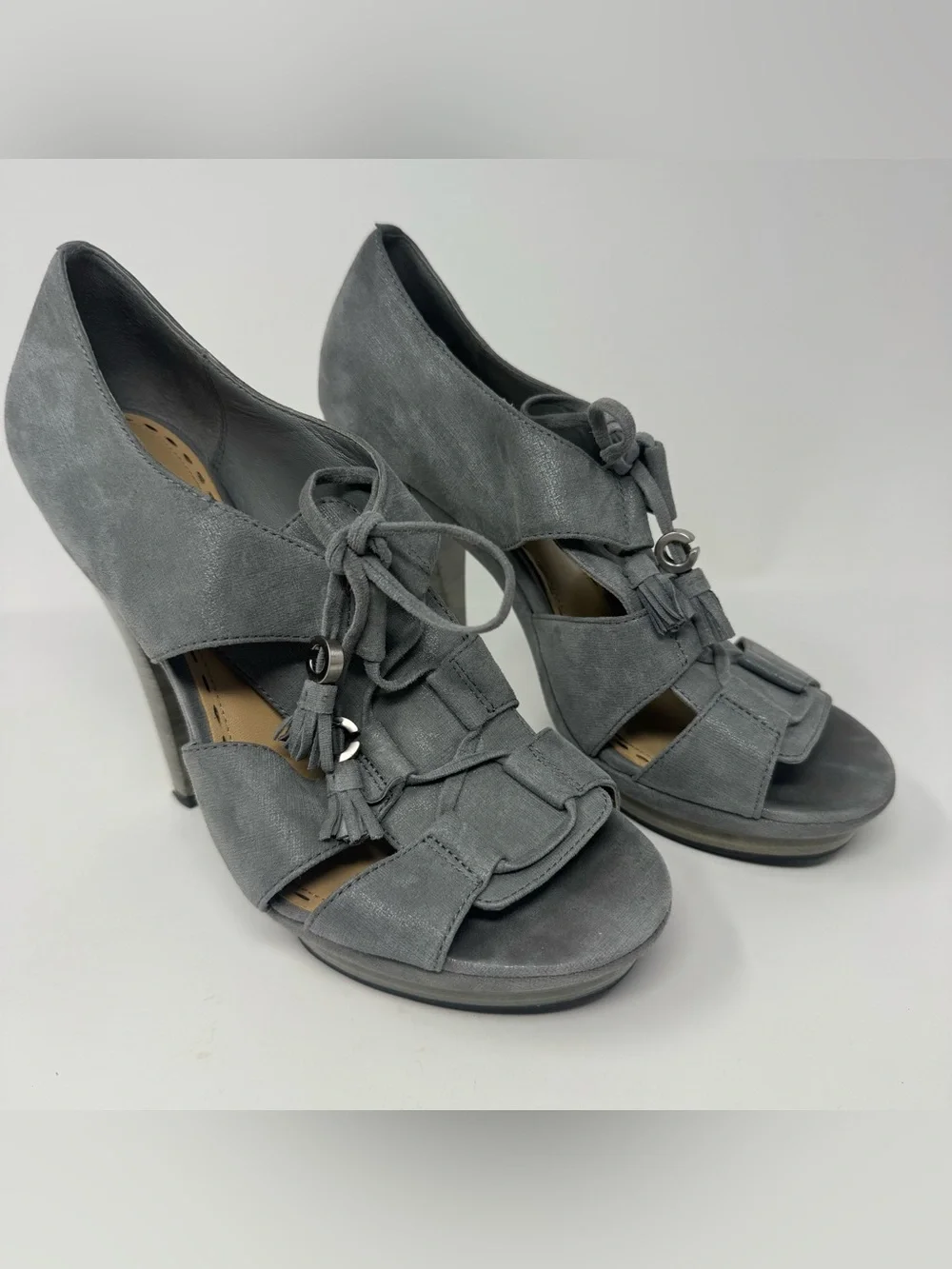Coach Teagan Size 8 Gray Seude Peep Toe Sandals Platform Heels Tie Up Tassel